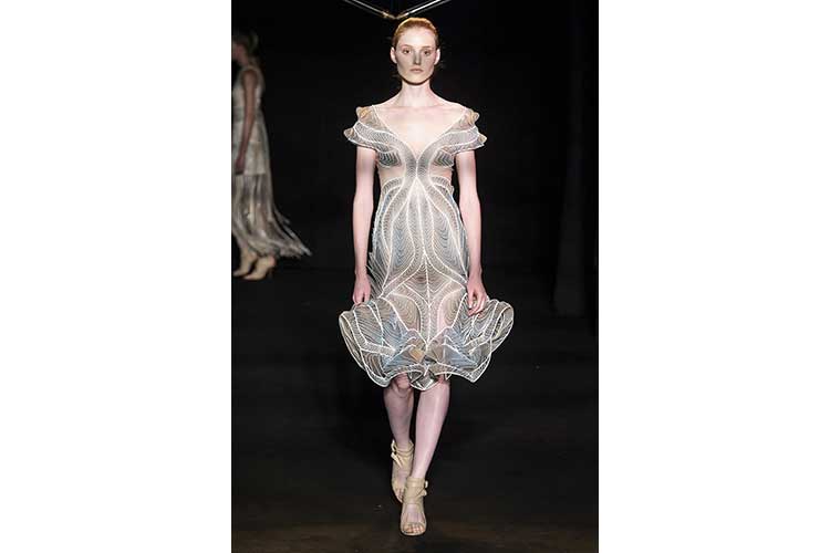 Paris HC fw 2018 Iris van Herpen 1
